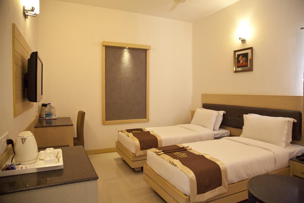 Hotel Prince Gardens Coimbatore Exterior photo